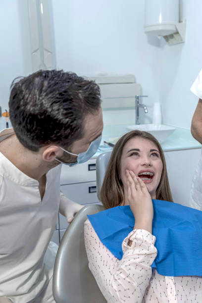 Best Weekend Emergency Dental Services in Trowbridge Park, MI
